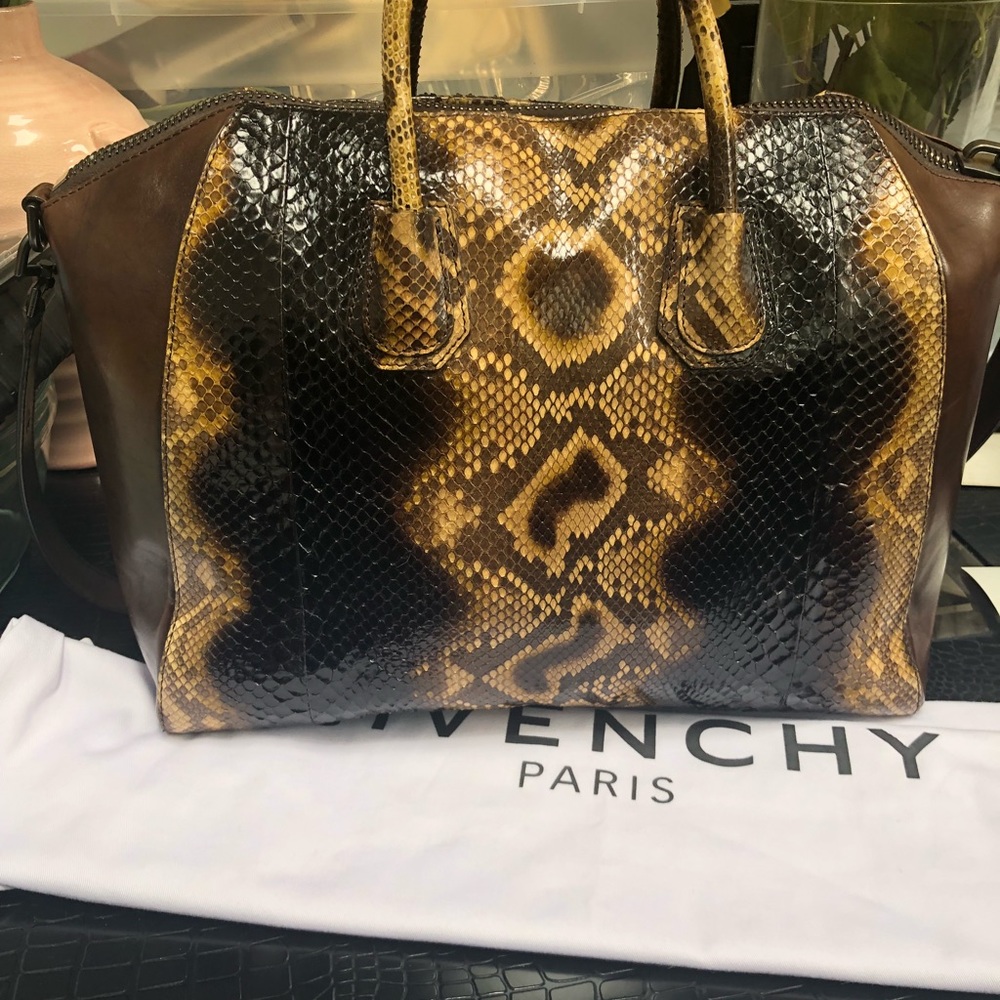 Givenchy Antigona Extra Large Python Bag - image 3